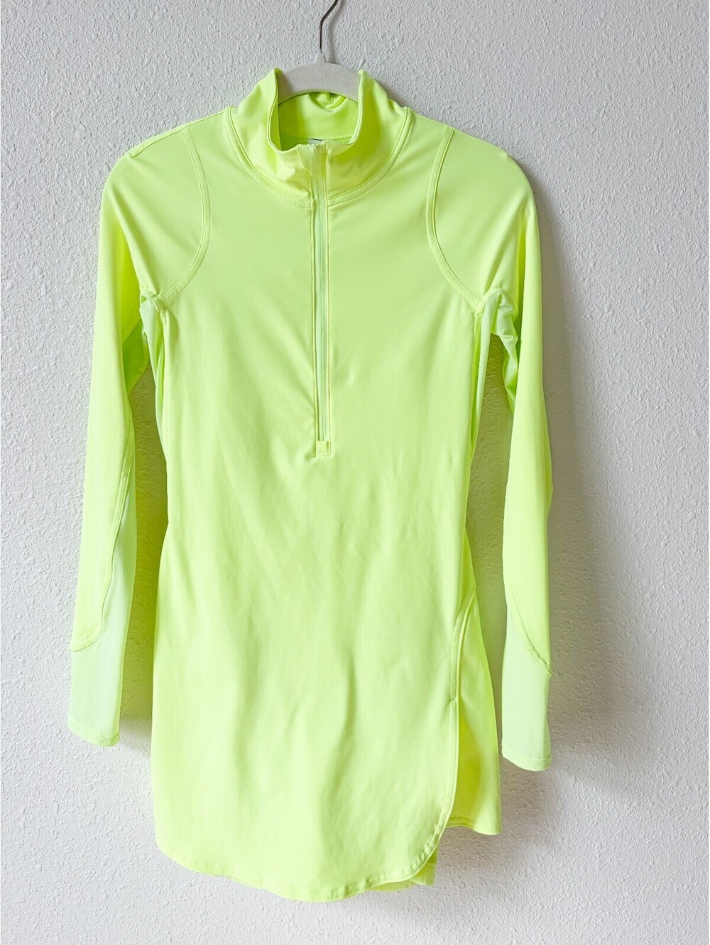 Lululemon Nulux Long Sleeve Tennis Dress Faded Zap Size 2 Sporty Neon Colorful